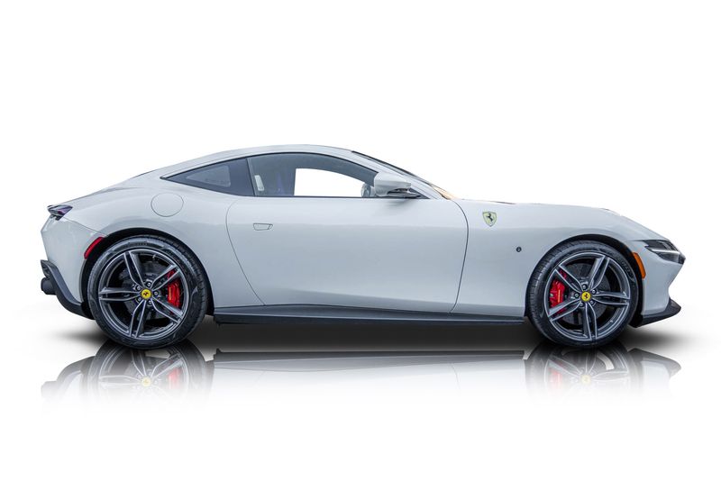 An incredible side shot photo of aFerrari Roma that you should buy.