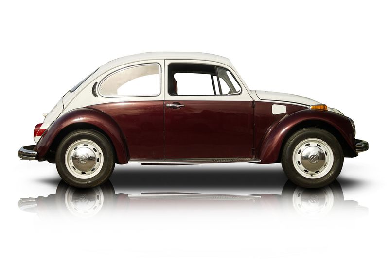 An incredible side shot photo of aVolkswagen Super Beetle that you should buy.