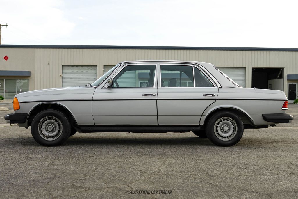 1982 Mercedes-Benz 300D for sale
