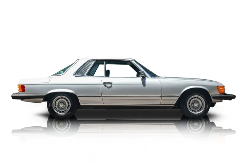 An incredible side shot photo of aMercedes-Benz 450 SLC that you should buy.