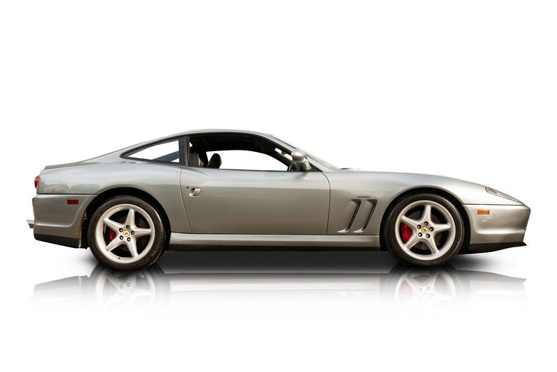 An incredible side shot photo of aFerrari 550 that you should buy.