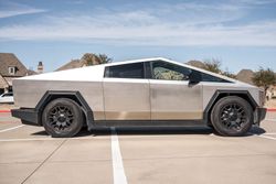2024 Tesla Cybertruck for sale