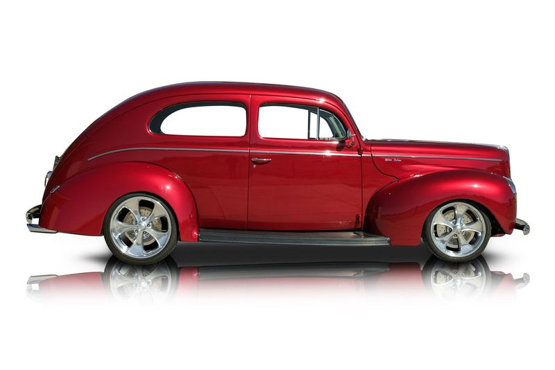 An incredible side shot photo of aFord Deluxe that you should buy.