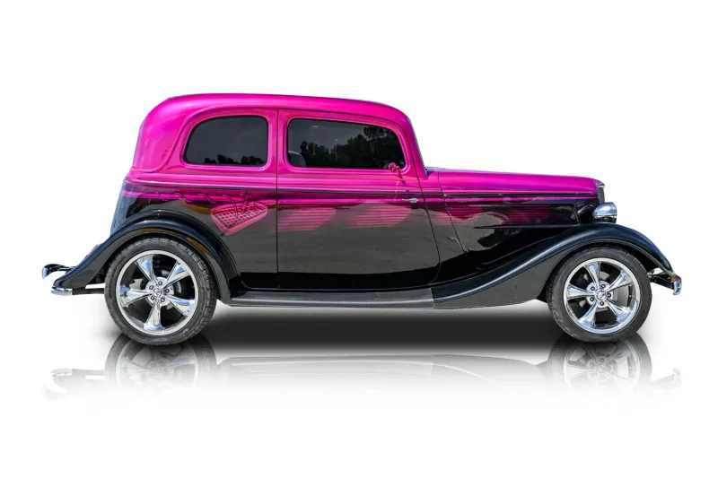 An incredible side shot photo of aFord Model 40 that you should buy.