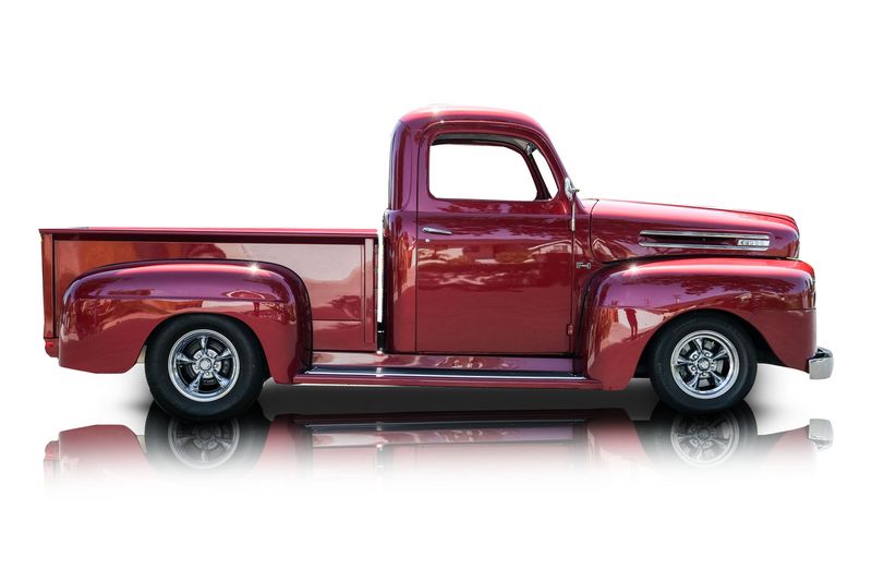 An incredible side shot photo of aFord F-1 that you should buy.