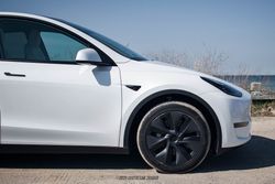 2025 Tesla Model Y Long Range for sale