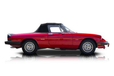 Passenger side photo of 1986 Alfa Romeo Spider