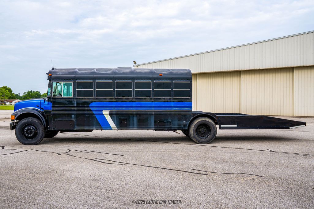 2001 International 3000 Series 3800 for sale