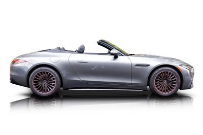 Passenger side photo of 2023 Mercedes-Benz AMG SL 43