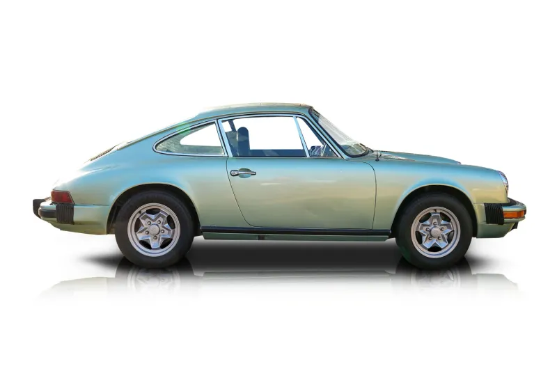 An incredible side shot photo of aPorsche 912 that you should buy.