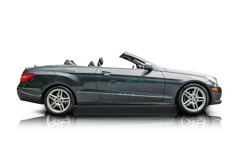 An incredible side shot photo of aMercedes-Benz E350 that you should buy.