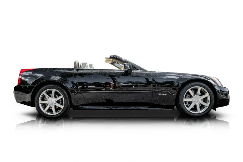 An incredible side shot photo of aCadillac XLR that you should buy.