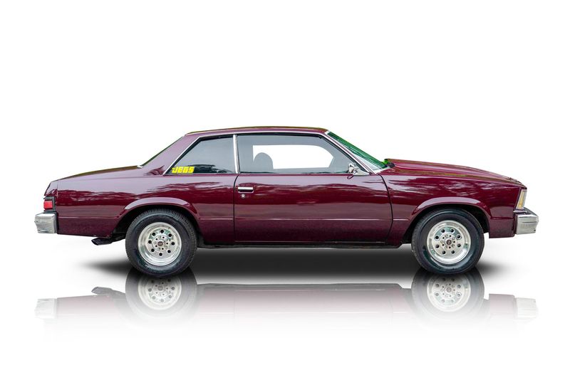 An incredible side shot photo of aChevrolet Malibu that you should buy.