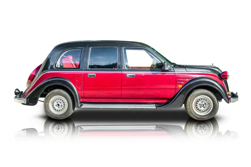 An incredible side shot photo of aToyota Classic that you should buy.