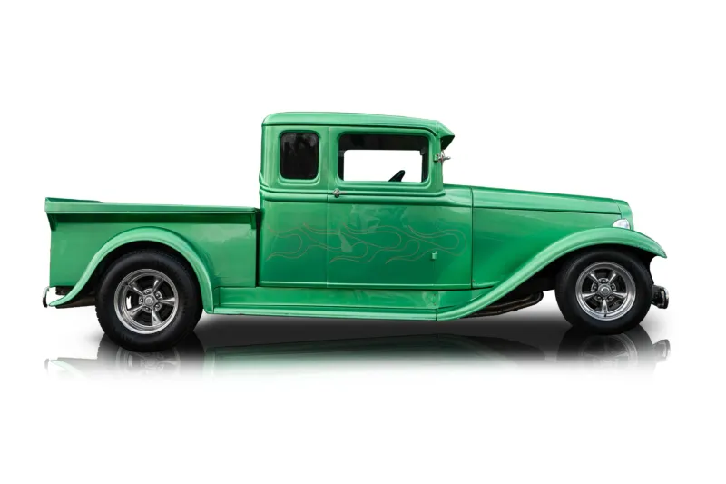 An incredible side shot photo of aFord Model 40 that you should buy.