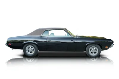 Passenger side photo of 1970 Mercury Cougar