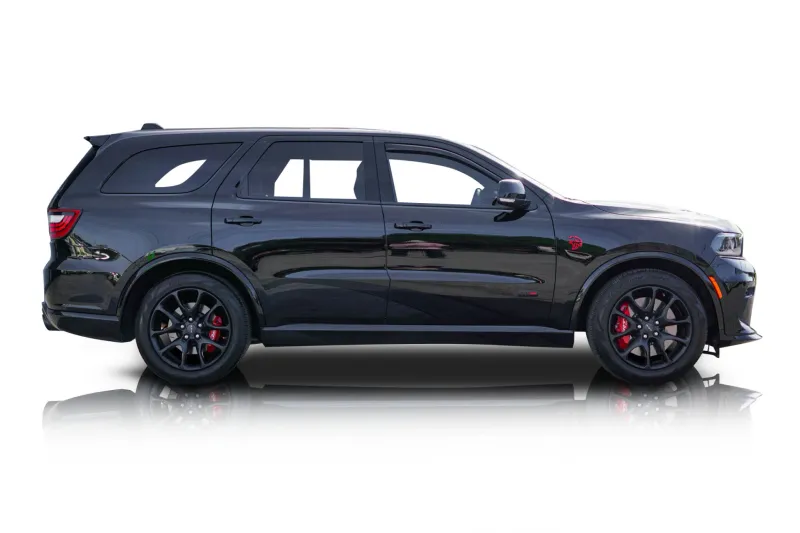 An incredible side shot photo of aDodge Durango that you should buy.