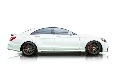 Passenger side photo of 2015 Mercedes-Benz CLS63 AMG