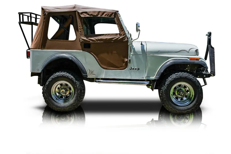 An incredible side shot photo of aJeep CJ-5 that you should buy.