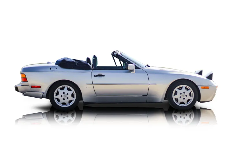 An incredible side shot photo of aPorsche 944 that you should buy.