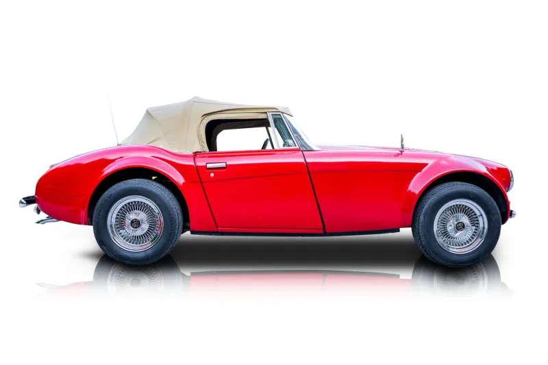 An incredible side shot photo of aAustin Healey 3000 that you should buy.