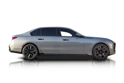 Passenger side photo of 2024 BMW 760i xDrive