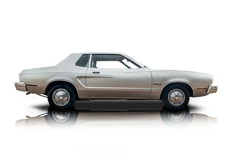 An incredible side shot photo of aFord Mustang II that you should buy.