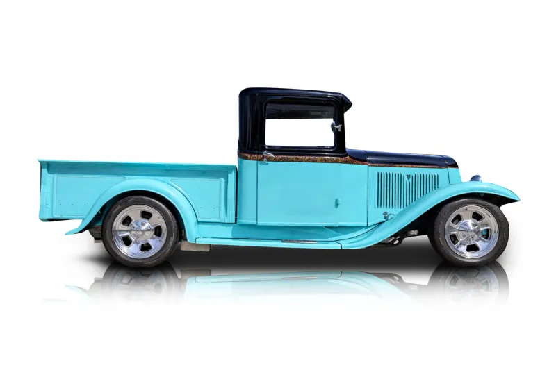 An incredible side shot photo of aFord Pickup that you should buy.