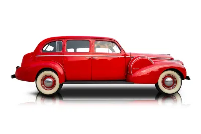 Passenger side photo of 1940 Buick Limited