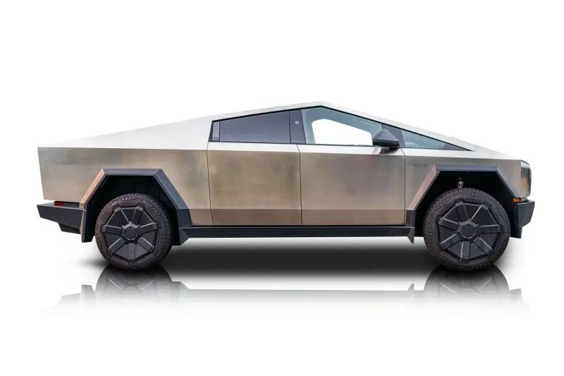 An incredible side shot photo of aTesla Cybertruck that you should buy.