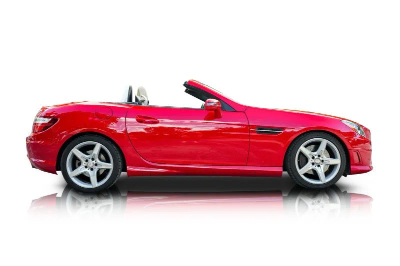 An incredible side shot photo of aMercedes-Benz SLK350 that you should buy.