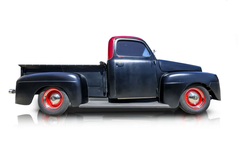 An incredible side shot photo of aFord F-1 that you should buy.