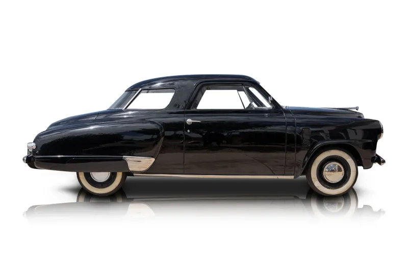 An incredible side shot photo of aStudebaker Champion that you should buy.