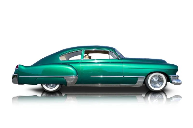 An incredible side shot photo of aCadillac Series 62 that you should buy.