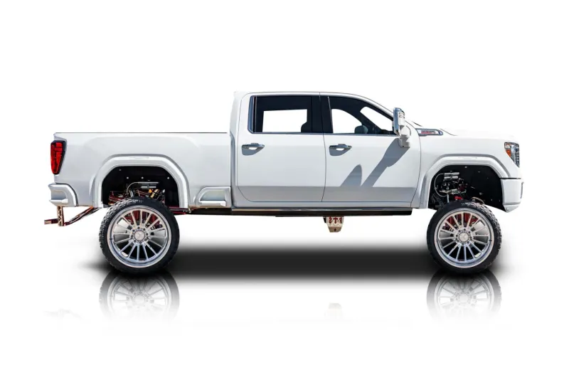 An incredible side shot photo of aGMC Sierra 2500 that you should buy.