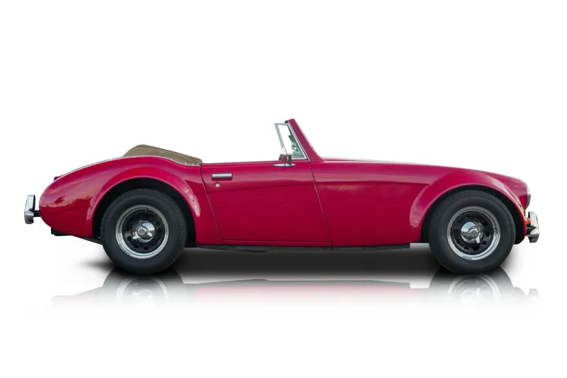 An incredible side shot photo of aAustin Healey 3000 that you should buy.