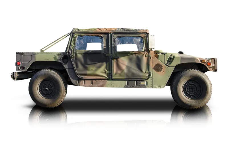 An incredible side shot photo of aAM General Humvee that you should buy.