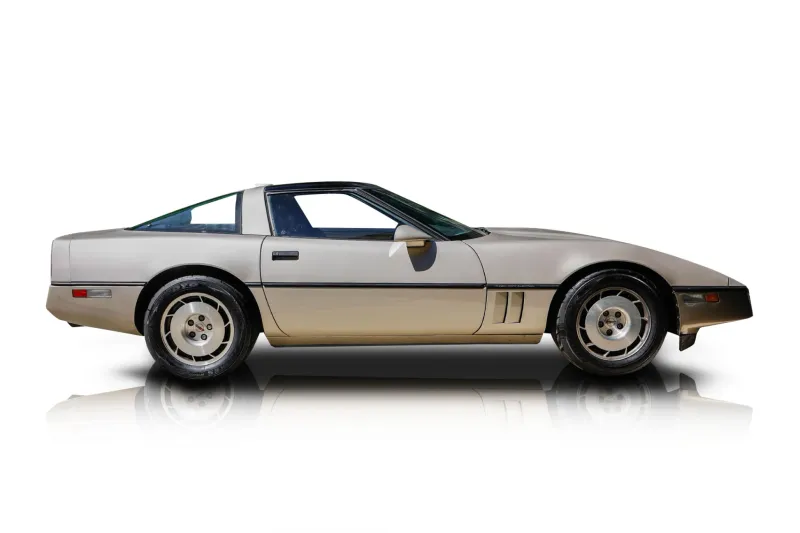 An incredible side shot photo of aChevrolet Corvette that you should buy.
