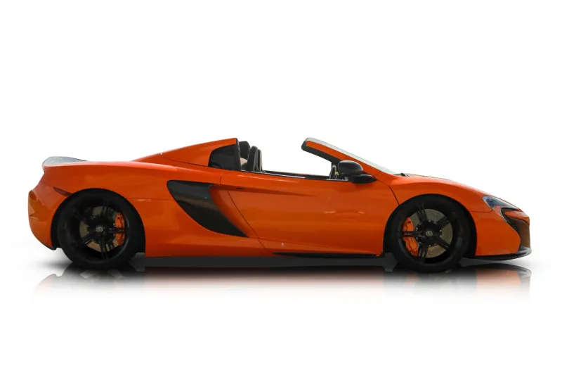 An incredible side shot photo of aMcLaren 650S that you should buy.