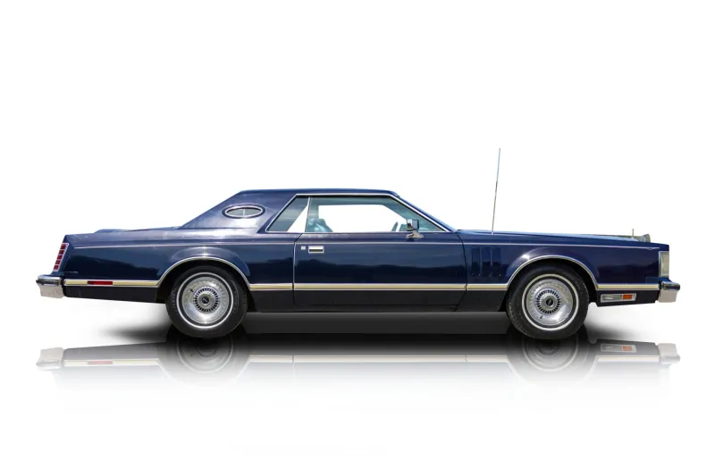 An incredible side shot photo of aLincoln Continental that you should buy.