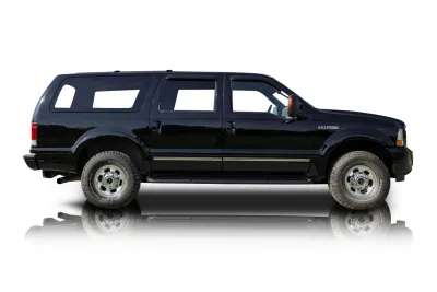 Passenger side photo of 2004 Ford Excursion