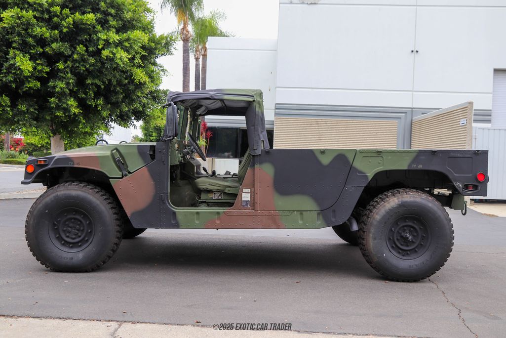 2018 Hummer Humvee