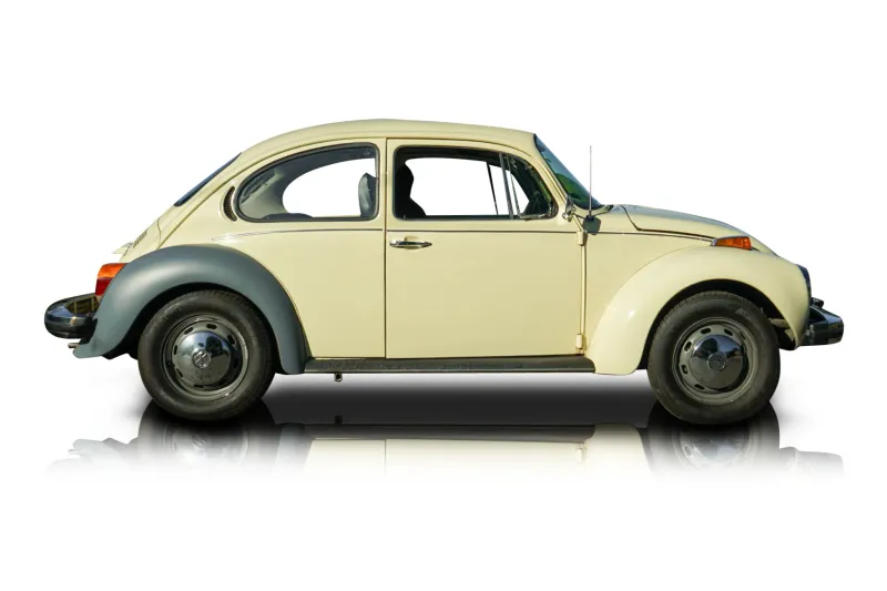 An incredible side shot photo of aVolkswagen Super Beetle that you should buy.