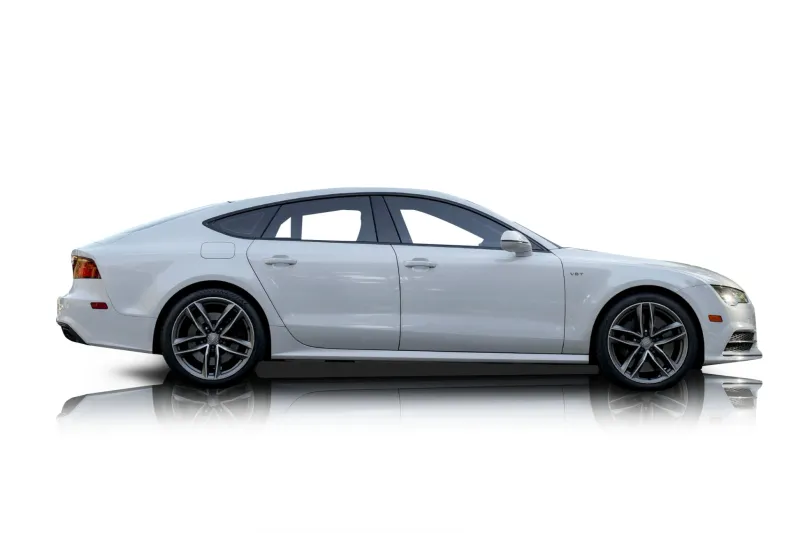 An incredible side shot photo of aAudi S7 that you should buy.