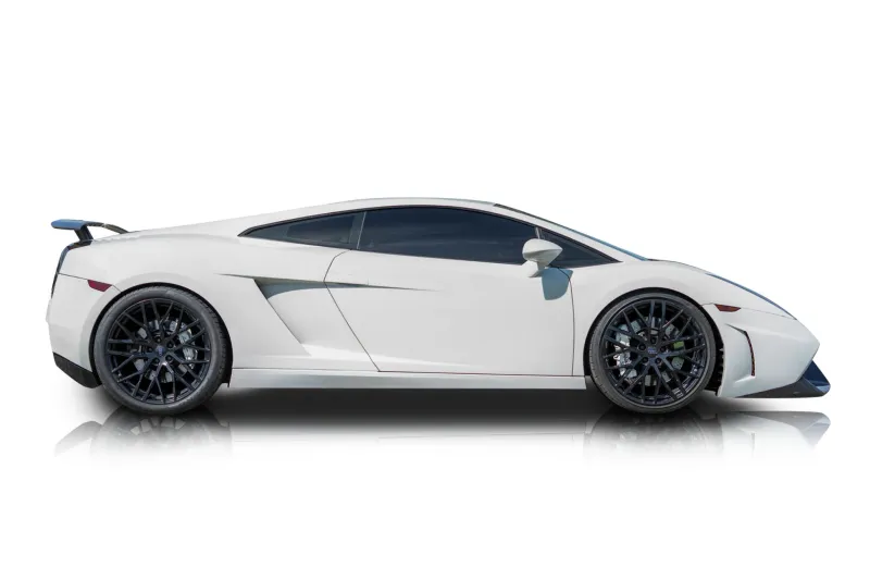 An incredible side shot photo of aLamborghini Gallardo that you should buy.