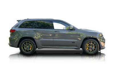 Passenger side photo of 2020 Jeep Grand Cherokee