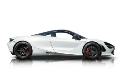 Passenger side photo of 2018 McLaren 720S