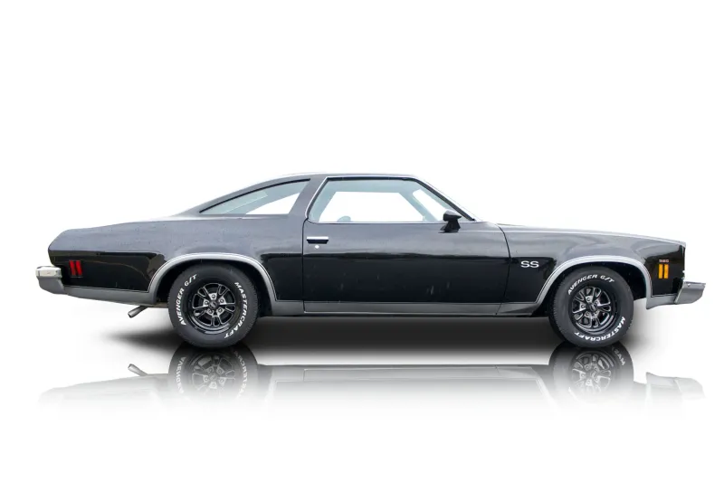 An incredible side shot photo of aChevrolet Chevelle that you should buy.