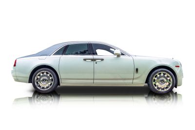 Passenger side photo of 2015 Rolls-Royce Ghost