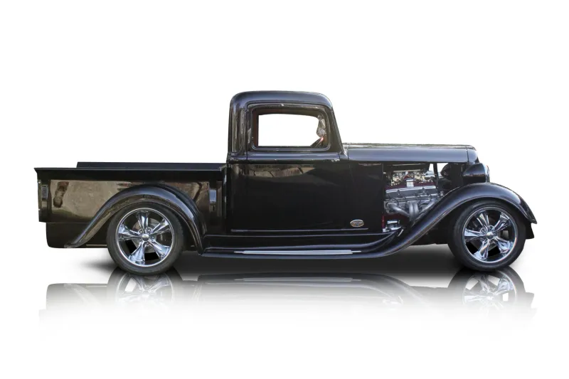 An incredible side shot photo of aDodge Pickup that you should buy.
